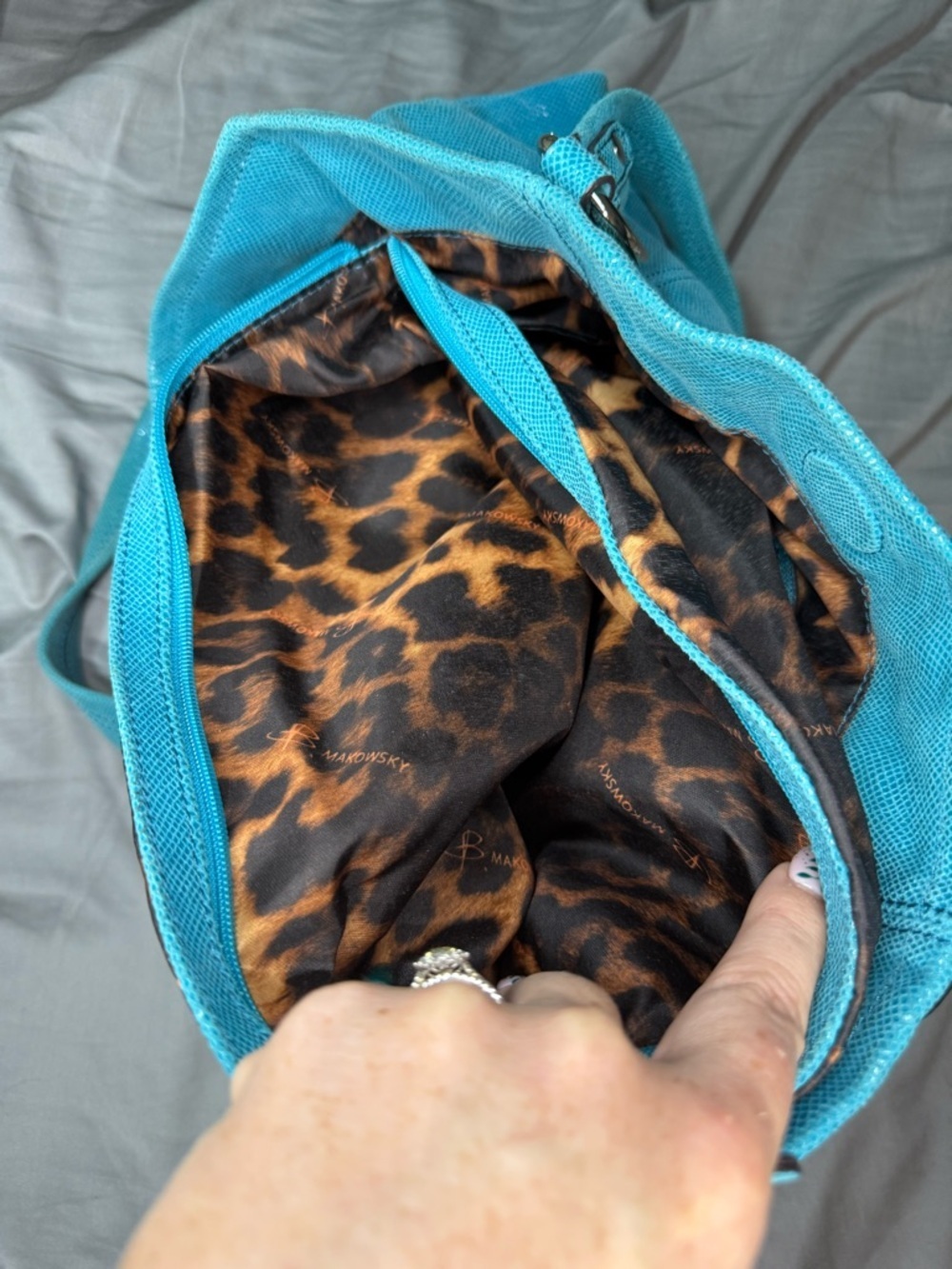 B Makowsky Blue Turquoise Silver Snake Embossed Soft Leather Large Handbag - Picture 10 of 15